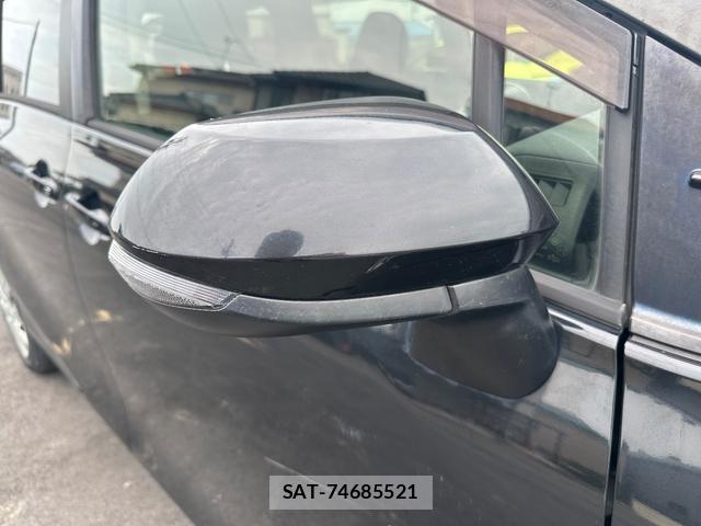 Toyota SIENTA 2015-12 8373794-15