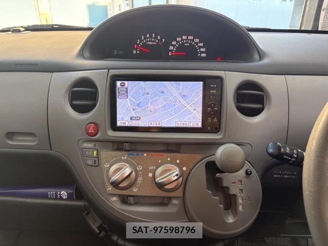 Toyota SIENTA 2007-11 8373821-15