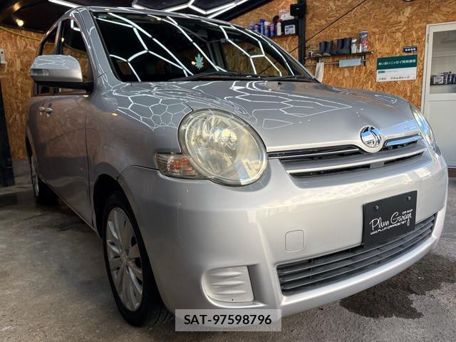 Toyota SIENTA 2007-11 8373821-3