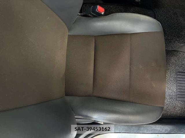 Toyota SIENTA 2018-10 8373845-5