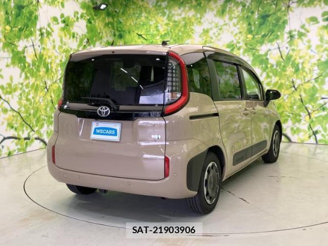 Toyota SIENTA 2023-01 8374086-2