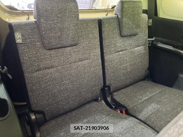 Toyota SIENTA 2023-01 8374086-5