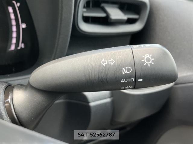 Toyota SIENTA 2024-11 8374097-16