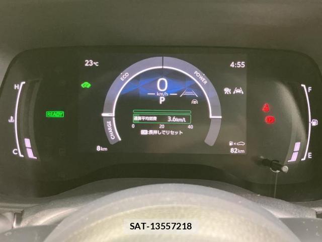 Toyota SIENTA 2026-05 8374107-13