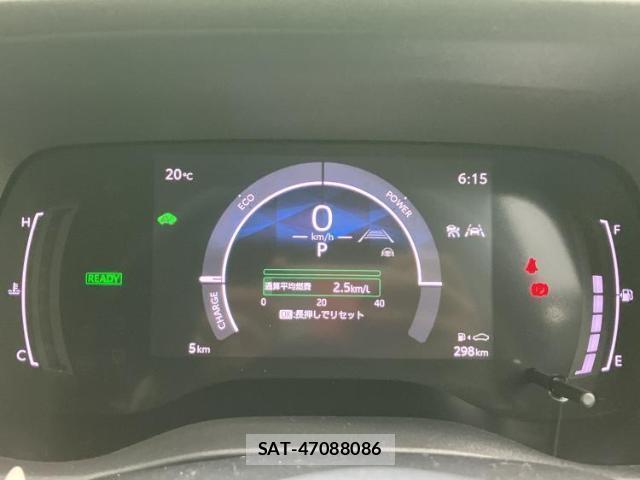 Toyota SIENTA 2026-05 8374136-13