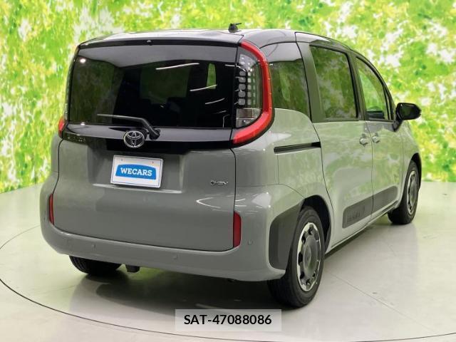 Toyota SIENTA 2026-05 8374136-2