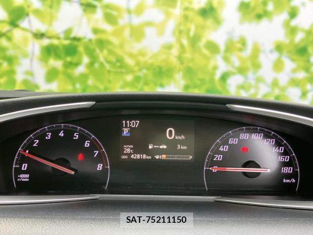 Toyota SIENTA 2017-06 8374179-12