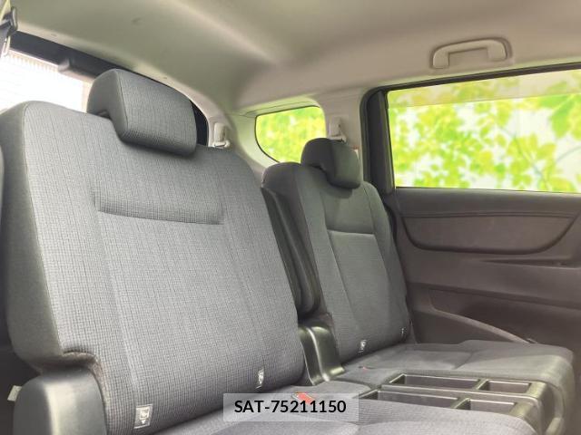 Toyota SIENTA 2017-06 8374179-4