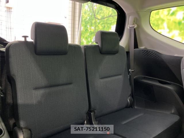 Toyota SIENTA 2017-06 8374179-5