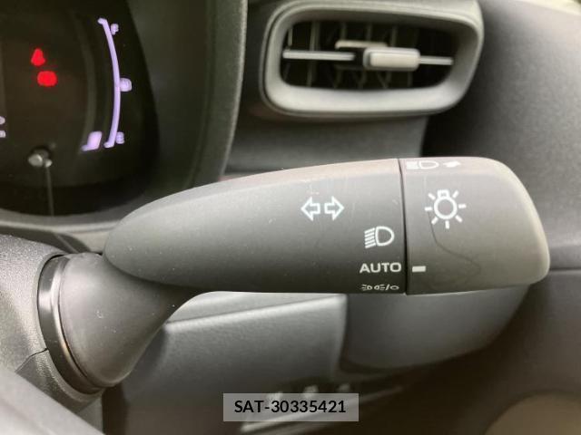 Toyota SIENTA 2026-04 8374185-15