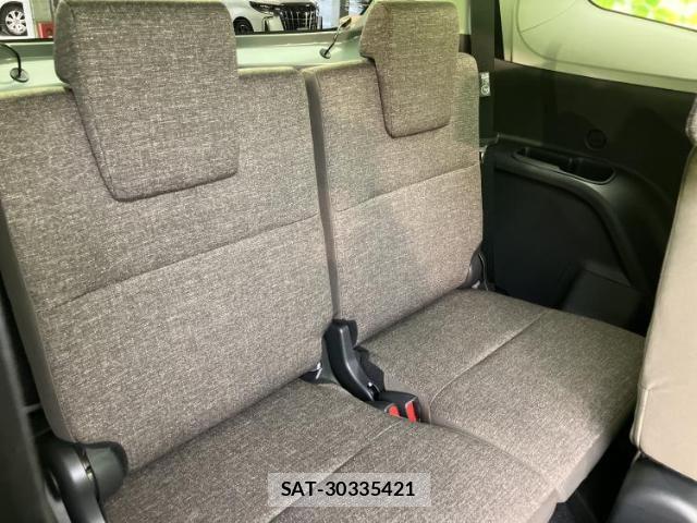 Toyota SIENTA 2026-04 8374185-5