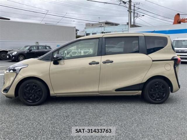 Toyota SIENTA 2020-10 8374189-1