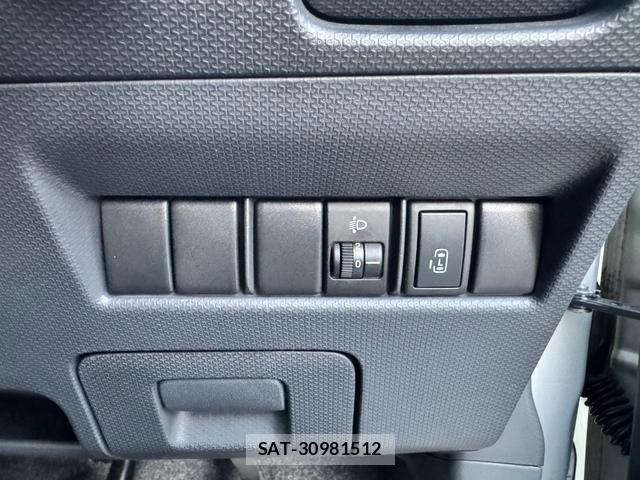 Suzuki SOLIO 2013-09 8373699-11