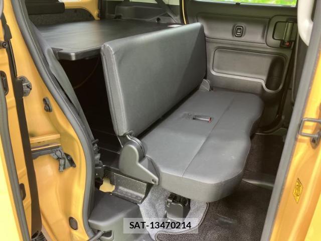 Suzuki SPACIA 2023-02 8374267-4