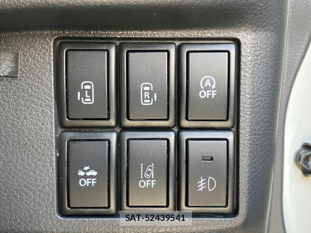 Suzuki SPACIA 2015-08 8372738-3