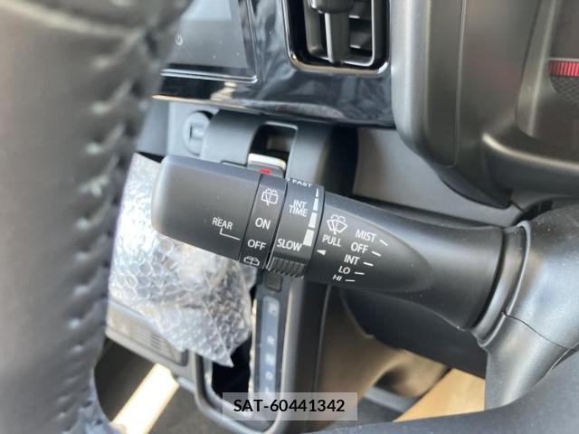 Suzuki SPACIA 2024-11 8373466-17