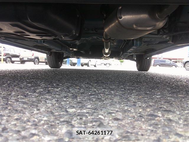 Suzuki SPACIA 2017-07 8372938-10