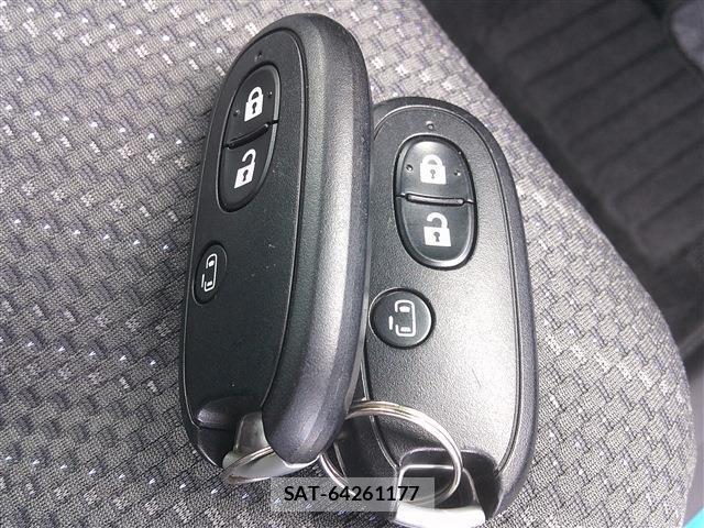 Suzuki SPACIA 2017-07 8372938-15
