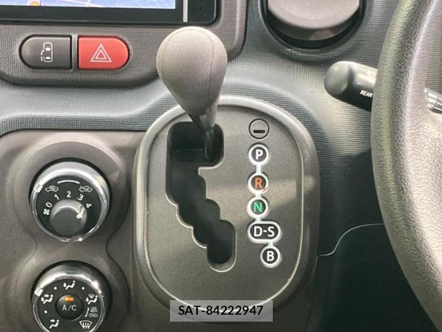 Toyota SPADE 2014-04 8374220-17