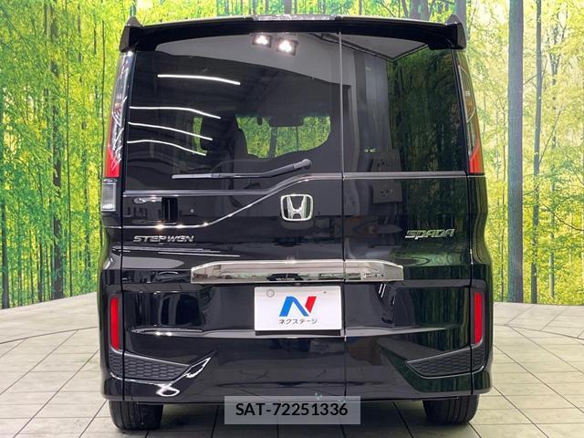 Honda e 2021-03 8372463-15