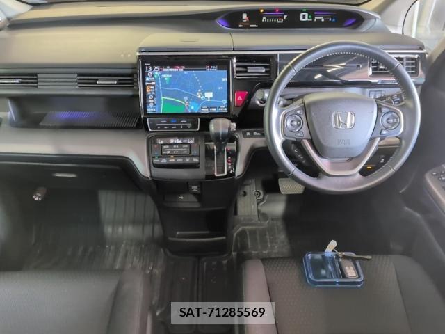 Honda e 2020-05 8372855-2