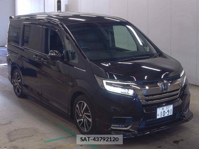 Honda e 2021-03 8372888-0