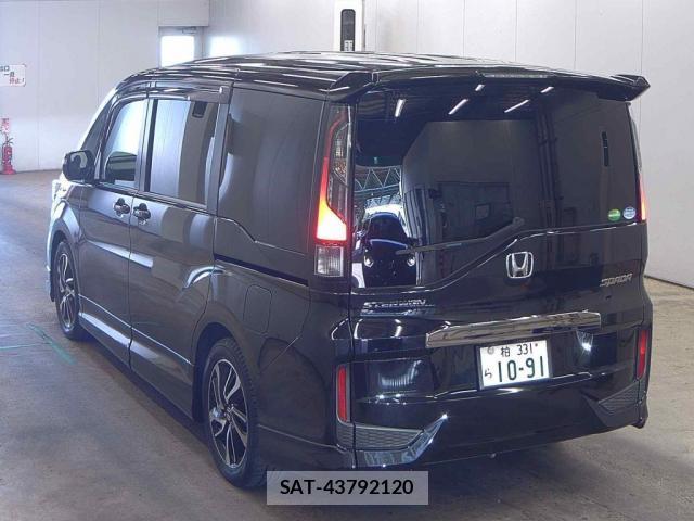 Honda e 2021-03 8372888-1