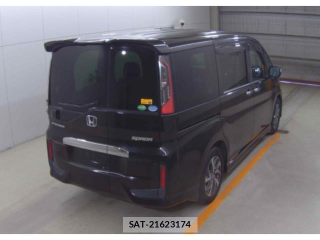 Honda e 2015-07 8372899-1