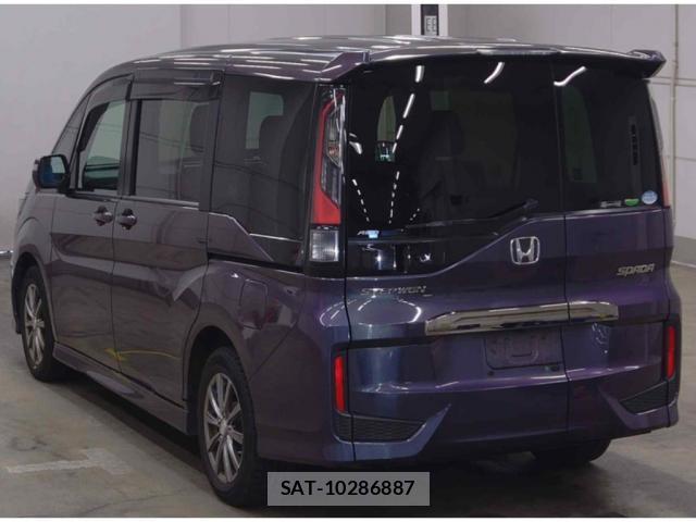 Honda e 2018-03 8372906-1