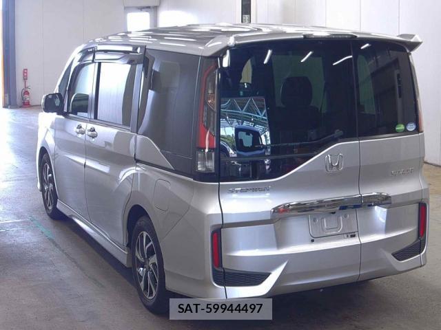 Honda e 2018-05 8372924-1