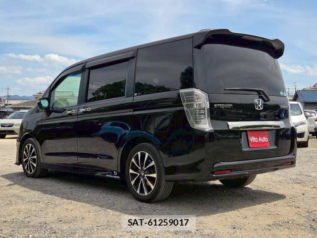 Honda e 2013-10 8373487-17
