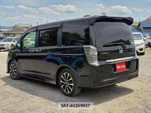 Honda e 2013-10 8373487-19