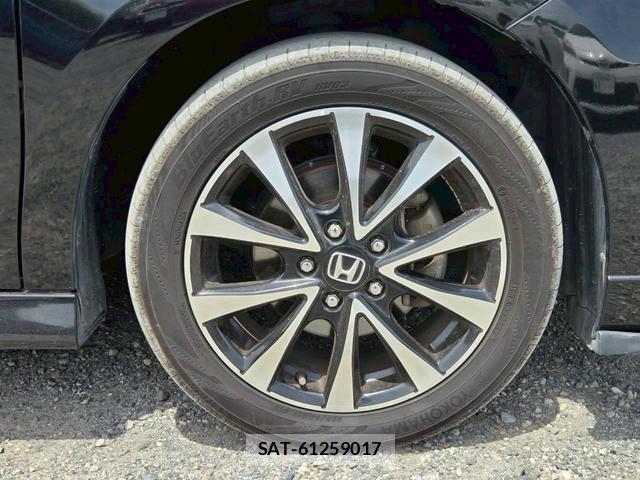 Honda e 2013-10 8373487-5