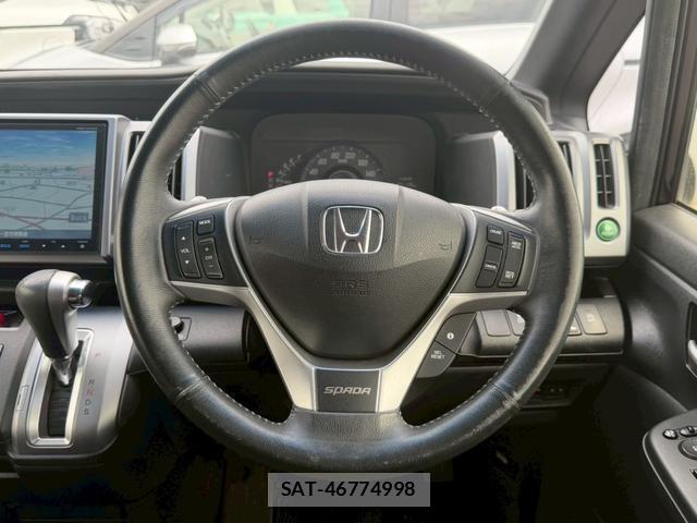 Honda e 2014-05 8373782-18