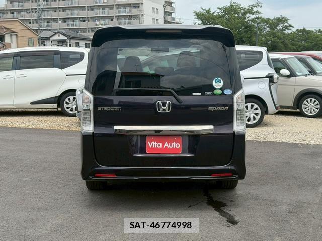 Honda e 2014-05 8373782-3
