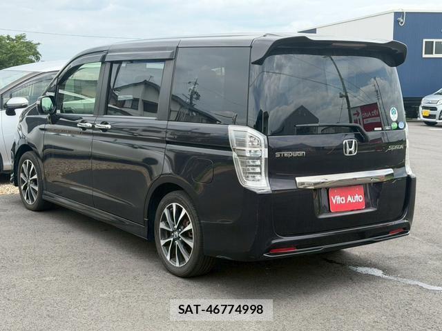 Honda e 2014-05 8373782-4