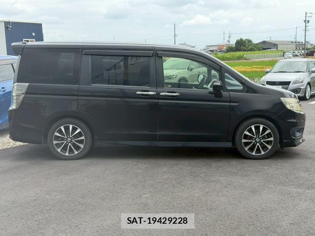Honda e 2013-09 8373790-16