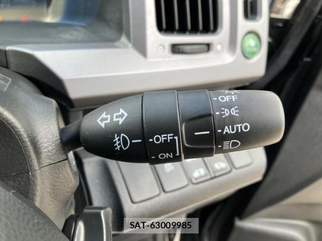 Honda e 2012-08 8373974-15