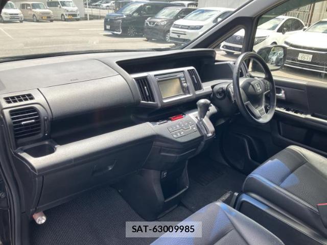 Honda e 2012-08 8373974-6