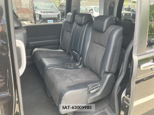 Honda e 2012-08 8373974-7