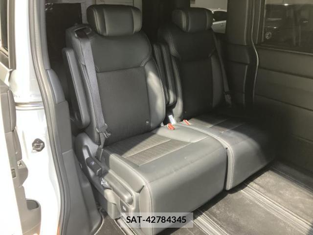 Honda e 2024-01 8374081-4