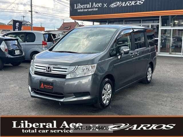 Honda e 2011-06 8372586-9