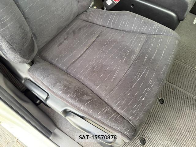 Honda e 2011-02 8372600-11