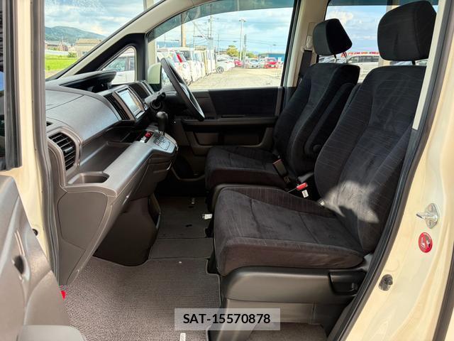 Honda e 2011-02 8372600-14