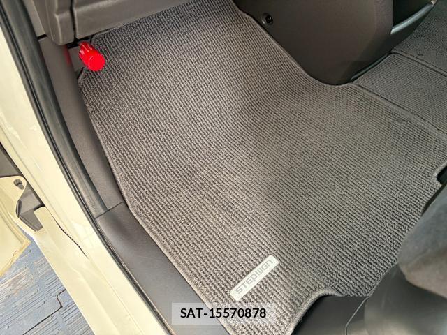 Honda e 2011-02 8372600-16