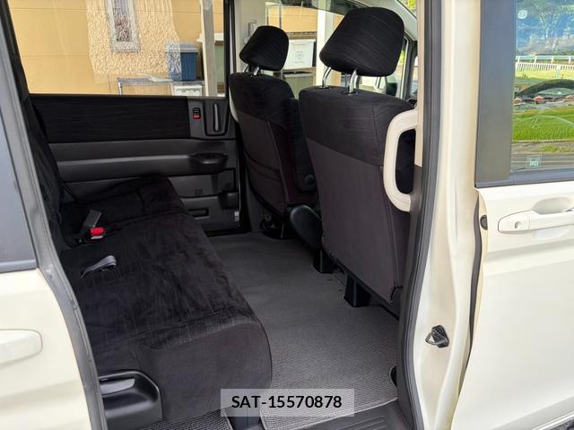 Honda e 2011-02 8372600-17