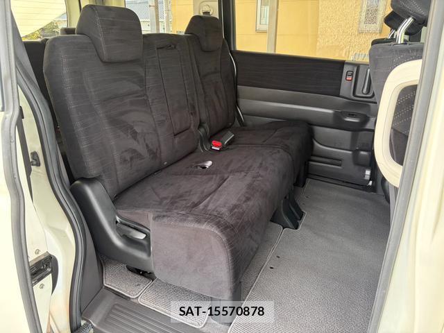 Honda e 2011-02 8372600-7