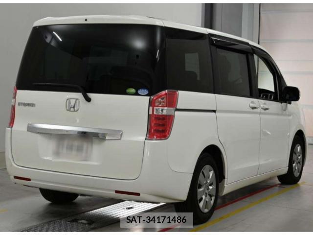 Honda e 2013-07 8372844-1