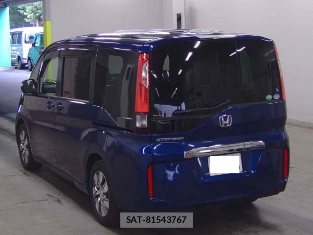 Honda e 2015-07 8372895-1