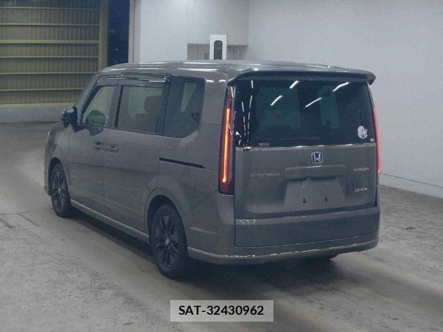 Honda e 2024-01 8373113-4